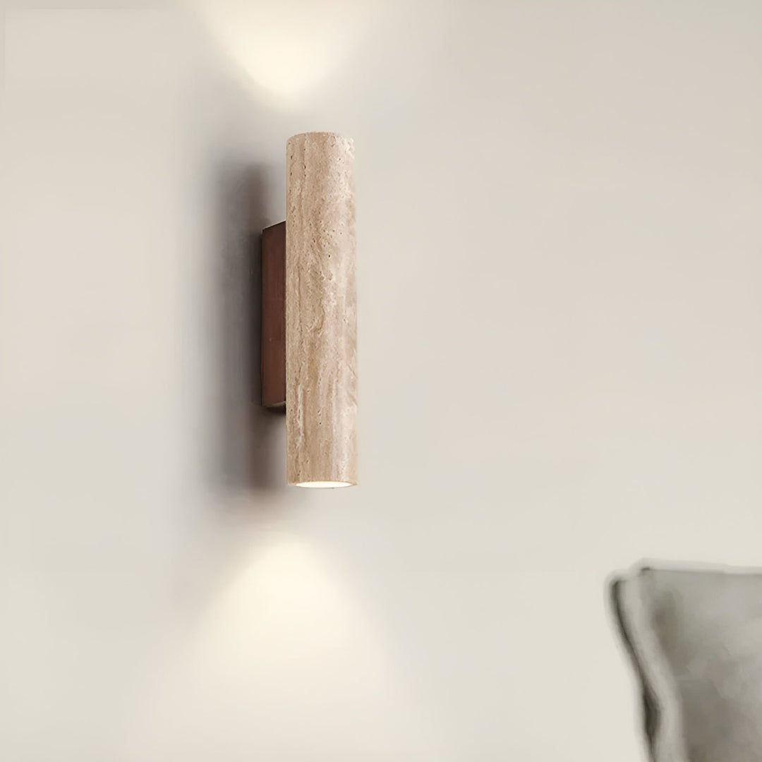 Vegglampe | Elegant Belysning | Design i Travertin