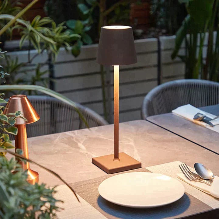 EternoLight | Trådløs Bordlampe – Koselig Belysning for Hjem og Hage