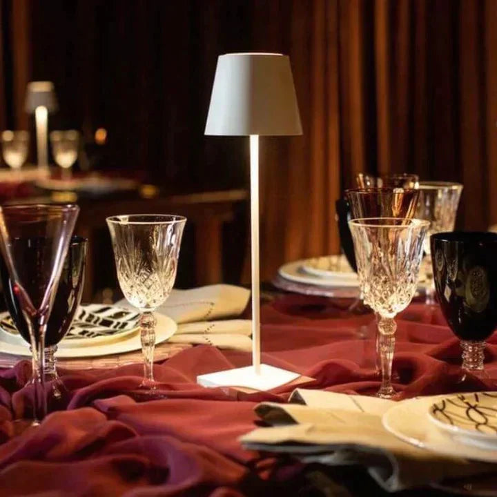 EternoLight | Trådløs Bordlampe – Koselig Belysning for Hjem og Hage