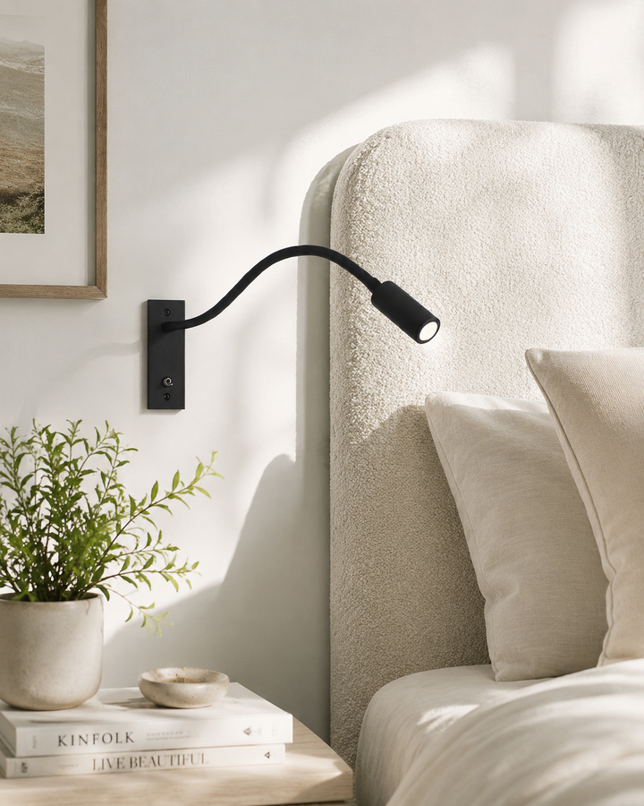 Fleksibel vegglampe med svanehals – justerbar, moderne leselampe til seng og sofa