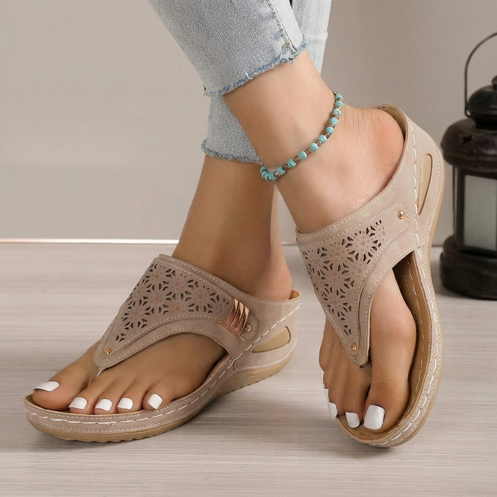 Kvinners ortopediske gang-sandaler