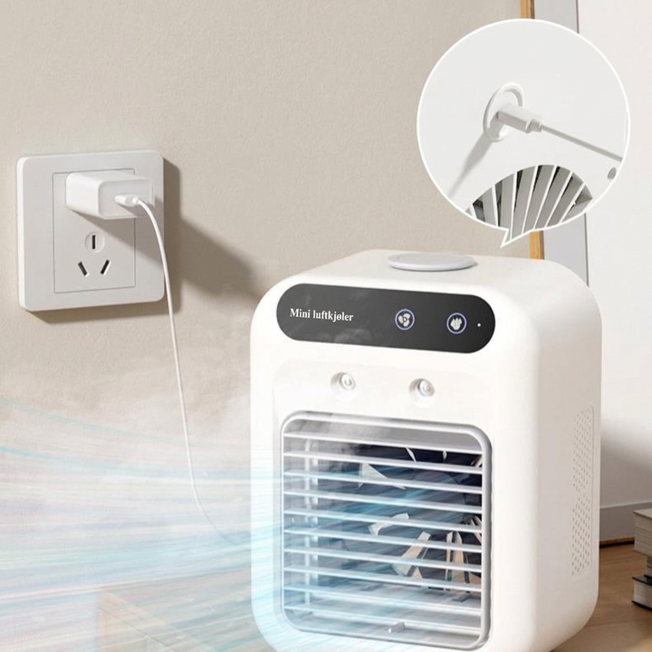 Mini Luftkjølevifte med Mist Spray og Portabel Design