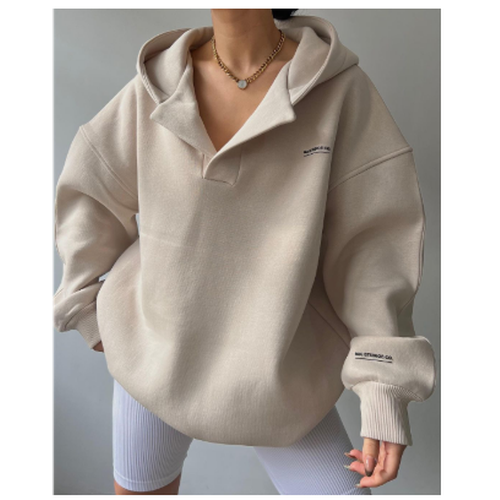 Kvinnens Lazy-Hooded Pullover – Sibylla Vinterutgave