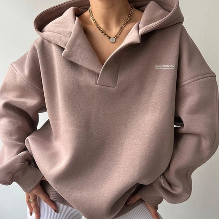 Kvinnens Lazy-Hooded Pullover – Sibylla Vinterutgave