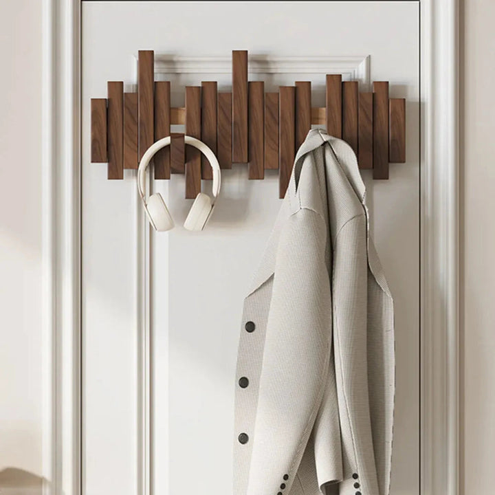 Klesknagg i pianostil – valnøtt/bøk – elegant design