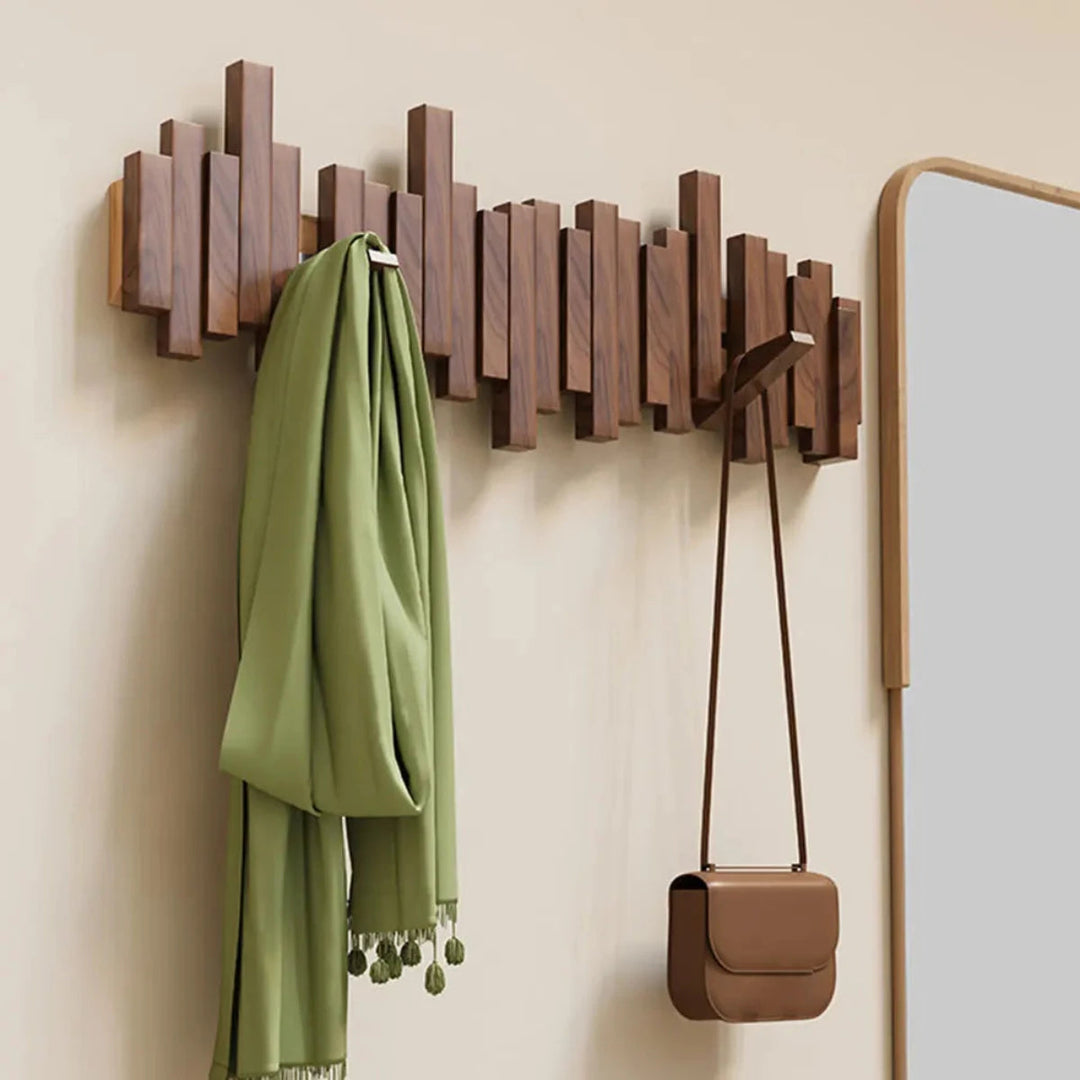 Klesknagg i pianostil – valnøtt/bøk – elegant design