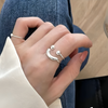 Justerbar smiley-ring - minimalistisk, stablebar statement-ring