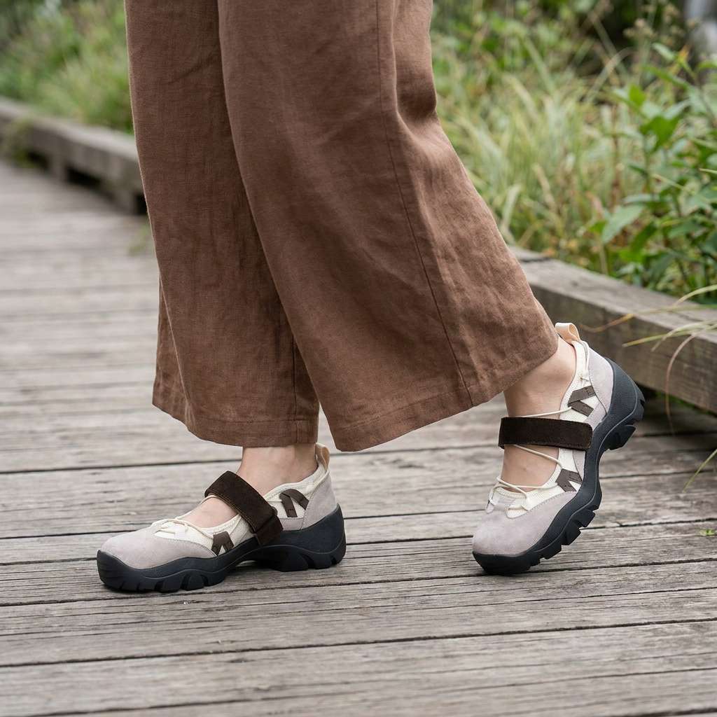 Komfortable slip-on-sko til dame med borrelåsstropp | Lette slip-on-sko