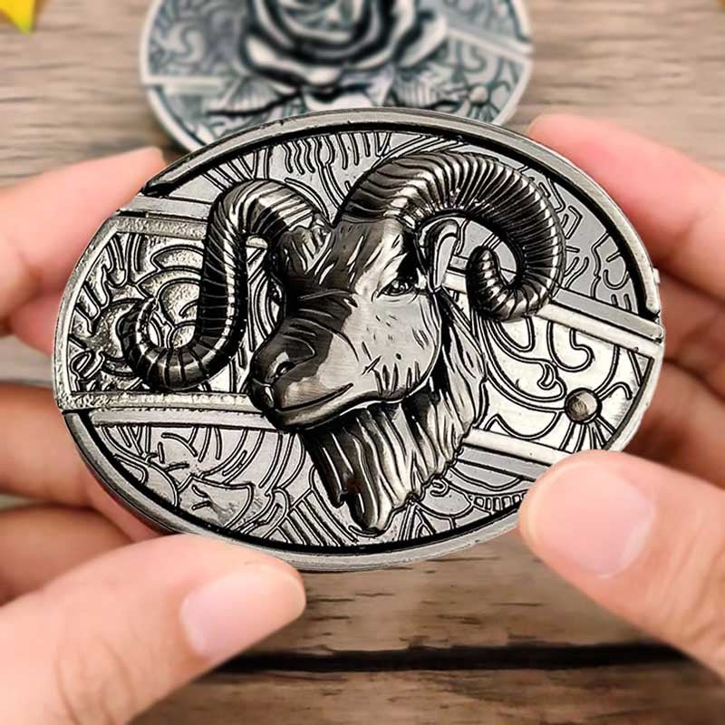 Oval metallbeltespenne i cowboystil