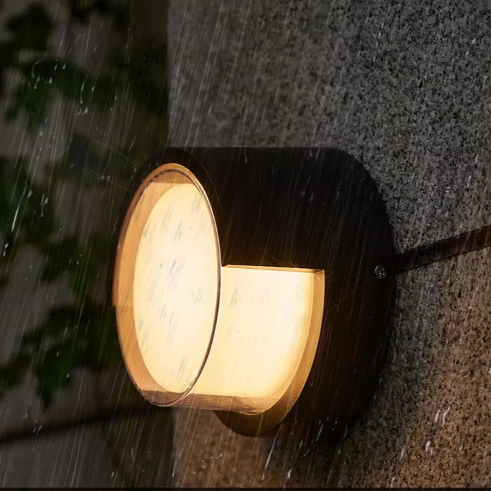 Utendørs vegglampe med bevegelsessensor – Moderne design