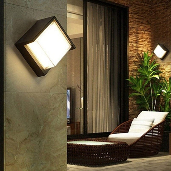 Utendørs vegglampe med bevegelsessensor – Moderne design