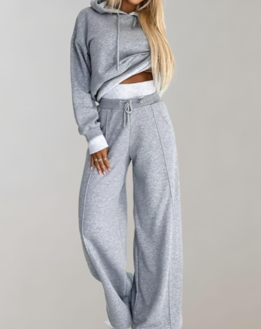 Todelt hoodie- og buksesett med vide bukseben til dame – loungewear i bomullsblanding