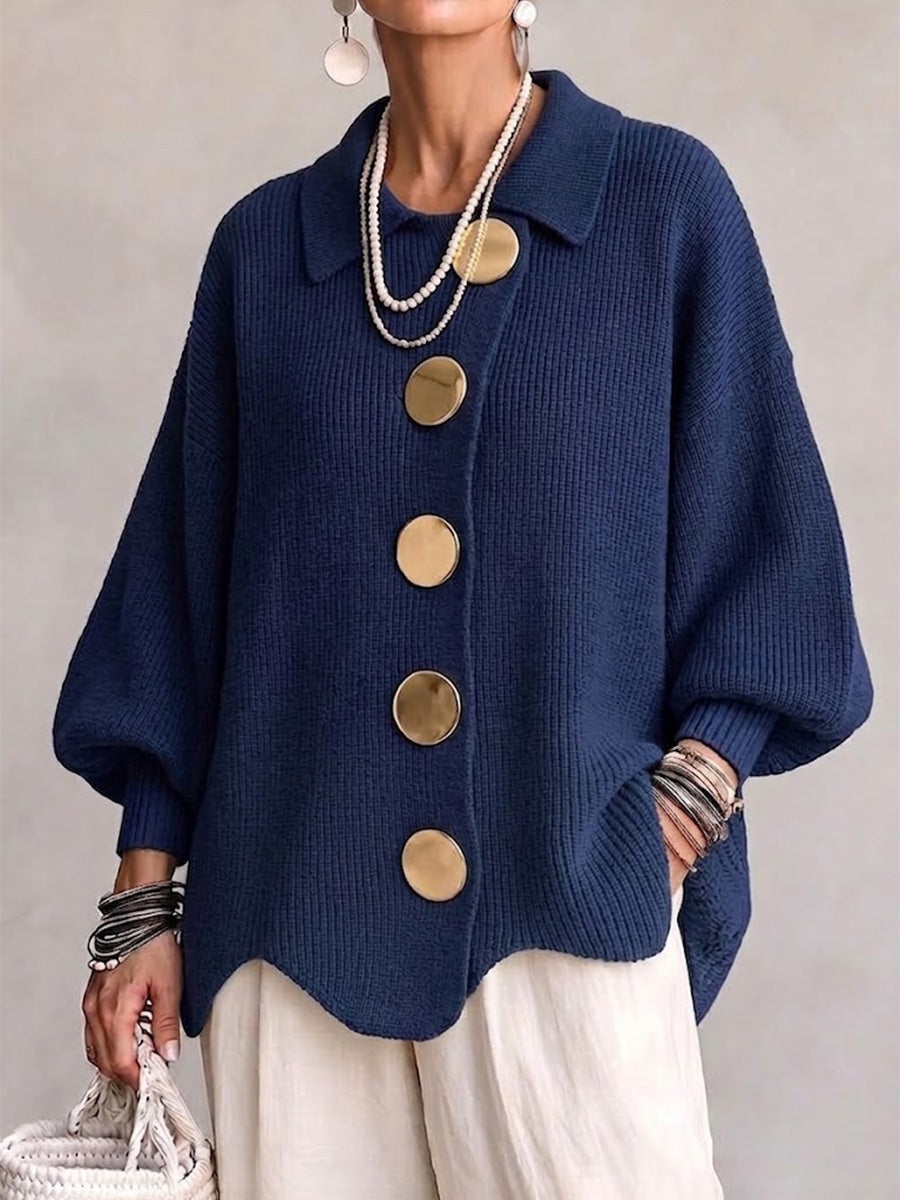 Oversize-cardigan med krage og store metallknapper
