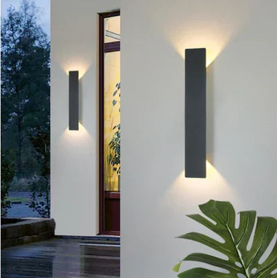 Moderne utendørslampe – LED-vegglampe opp/ned, vanntett, vertikalt design