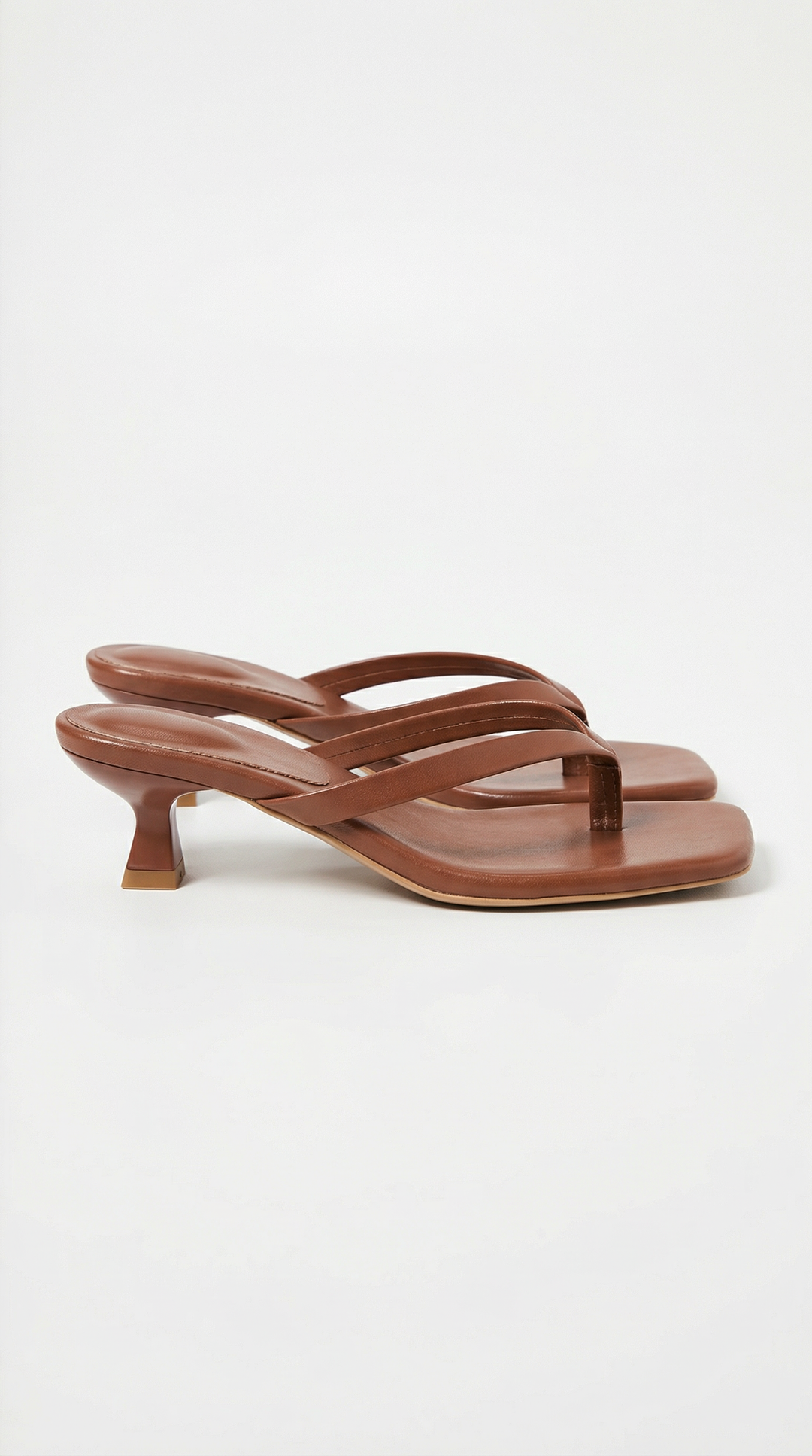 Flip-flops med hæl – avslappede sommersandaler for dame