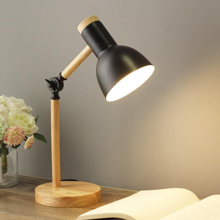 Skandinavisk bordlampe i tre | Minimalistisk design