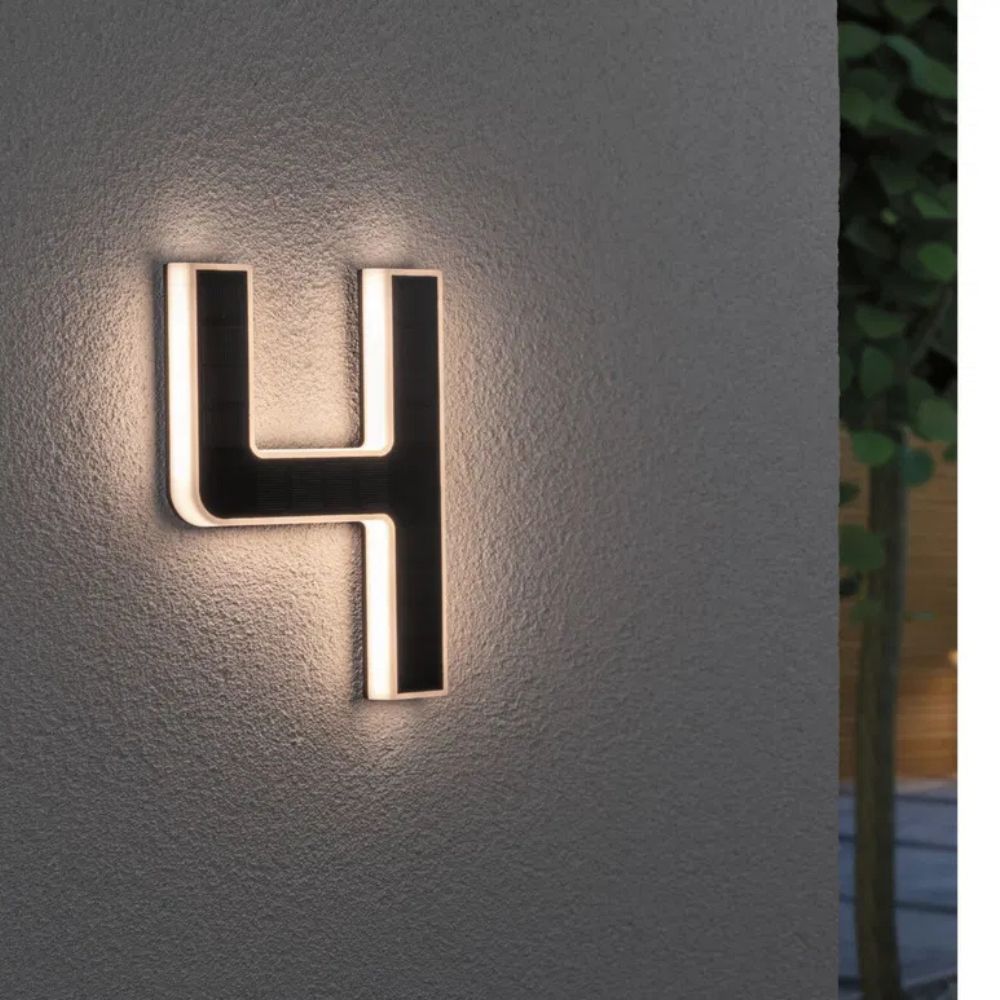 Solcelledrevet husnummer med LED og skumringssensor
