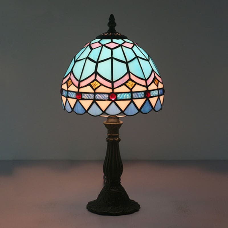 Bordlampe i Tiffany-glass - Klassiske linjer i bly