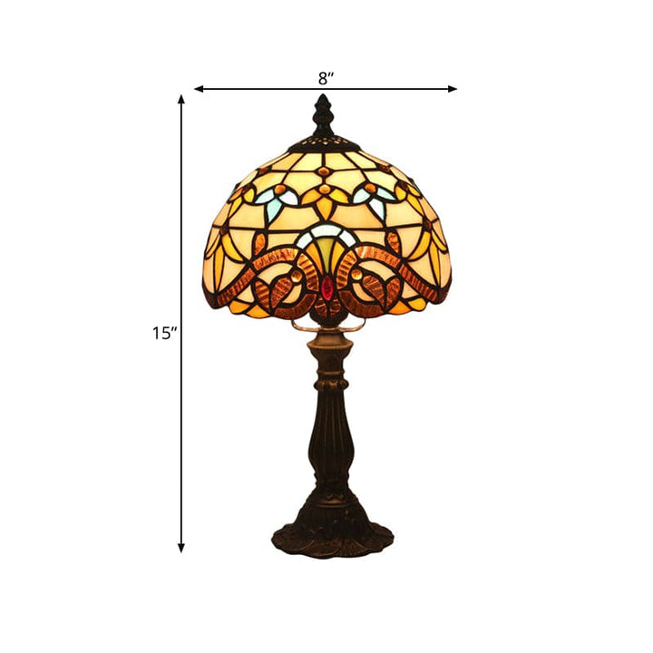 Bordlampe i Tiffany-glass - Klassiske linjer i bly