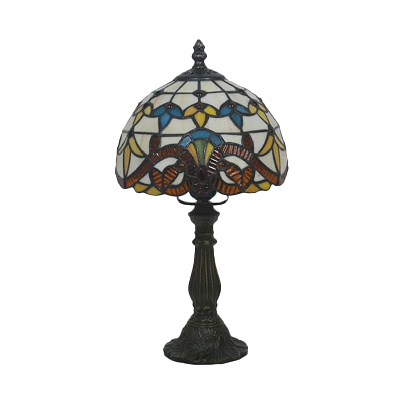 Bordlampe i Tiffany-glass - Klassiske linjer i bly
