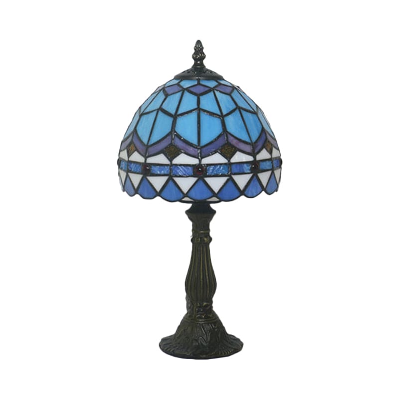 Bordlampe i Tiffany-glass - Klassiske linjer i bly