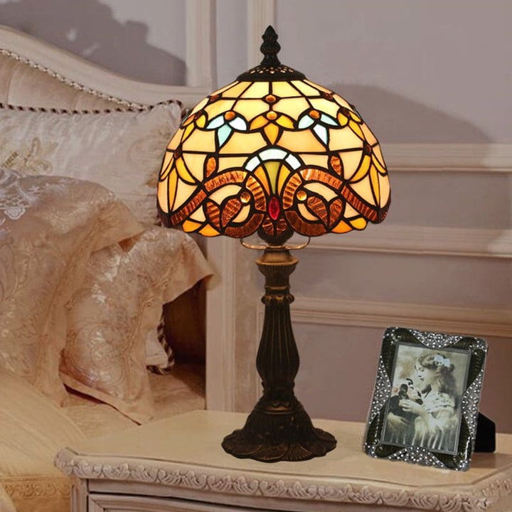 Bordlampe i Tiffany-glass - Klassiske linjer i bly