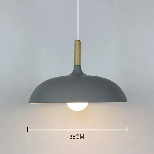 Skandinavisk Eiketaklampe | Moderne og Energieffektiv