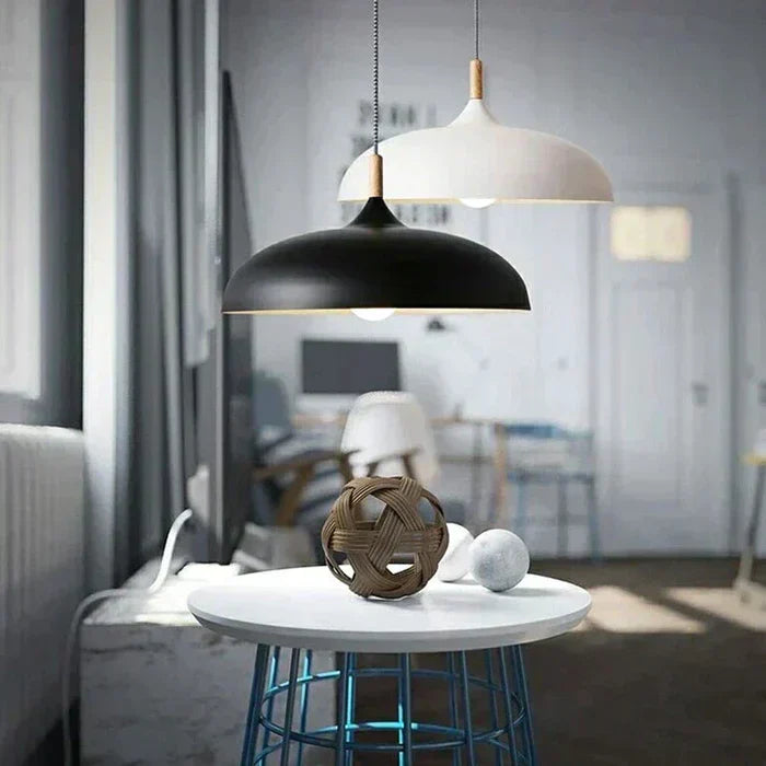 Skandinavisk Eiketaklampe | Moderne og Energieffektiv