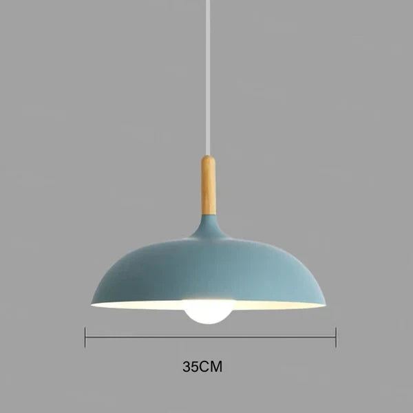Skandinavisk Eiketaklampe | Moderne og Energieffektiv