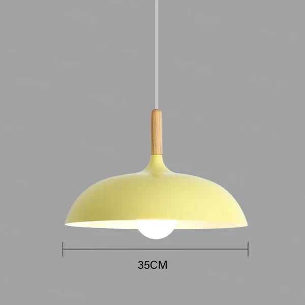 Skandinavisk Eiketaklampe | Moderne og Energieffektiv