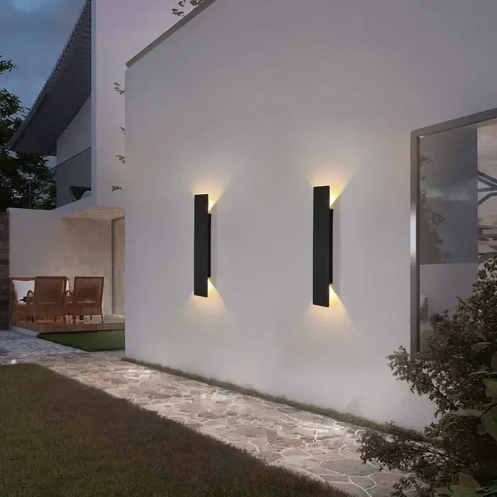 StormGlow Light - Værbestandig LED-Vegglampe