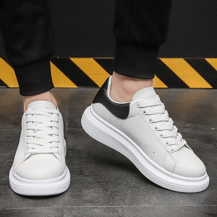 Hvite Sneakers for Menn | Tykk og Komfortabel Såle | Tidløst Design