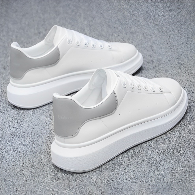 Hvite Sneakers for Menn | Tykk og Komfortabel Såle | Tidløst Design