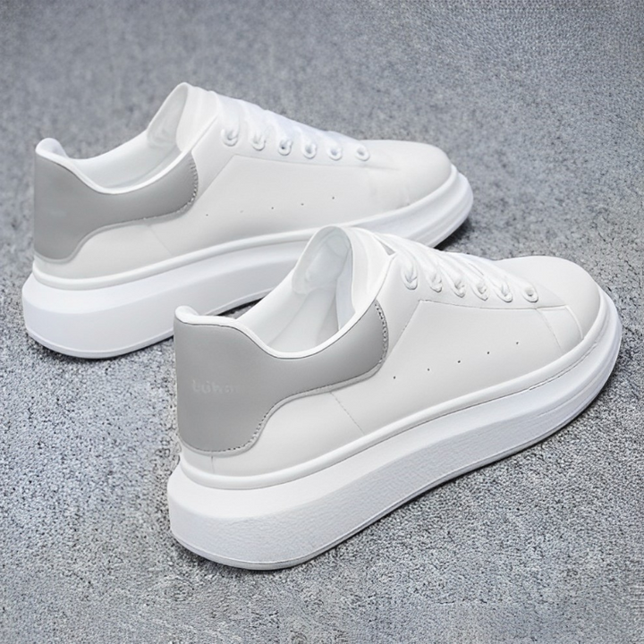 Hvite Sneakers for Menn | Tykk og Komfortabel Såle | Tidløst Design