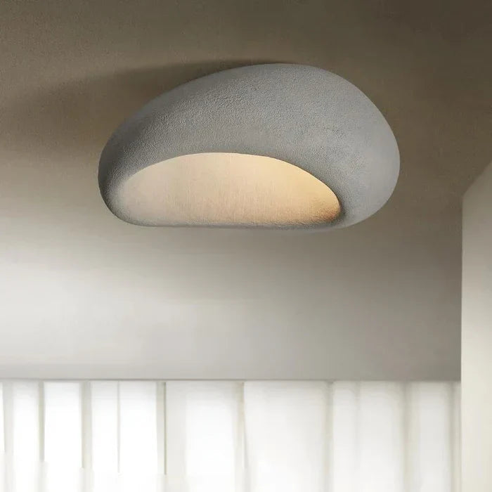 Tak-LED-lampe i wabi-sabi-stil – dekorativ taklampe med organisk form